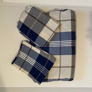 Ikea Kustruta Queen 3pc Duvet Cover - Lightly Used